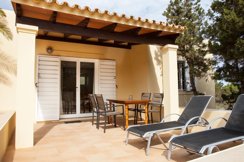 Hostal Vivendes Adelina - Escapada Formentera Es Pujols Exterior foto